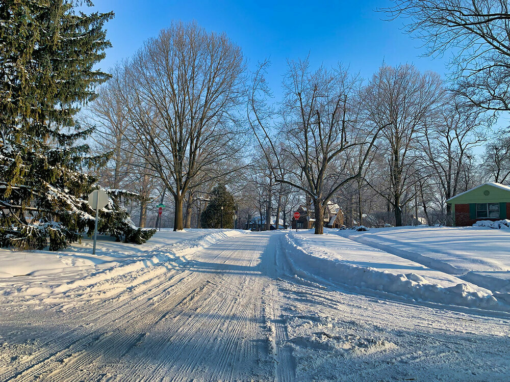 A sunny day in Wildwood Park after a snowstorm
