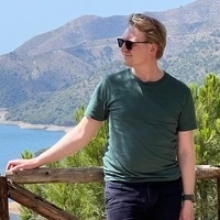 @tomk@social.lol's avatar