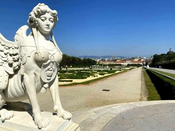 Blick vom Schloss Belvedere auf Wien