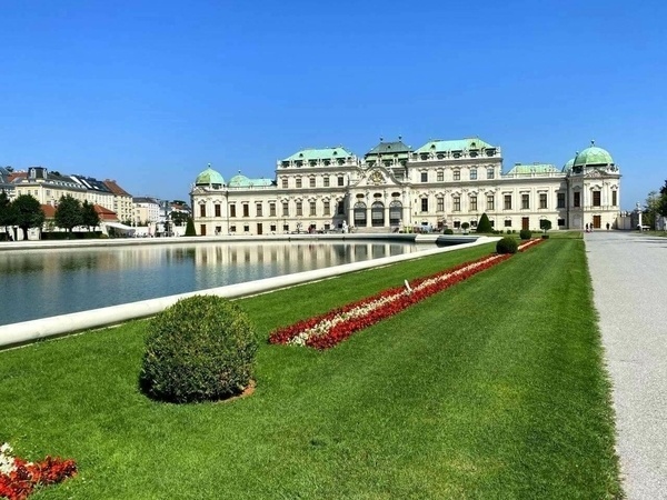 Blick auf das Schloss Belvedere