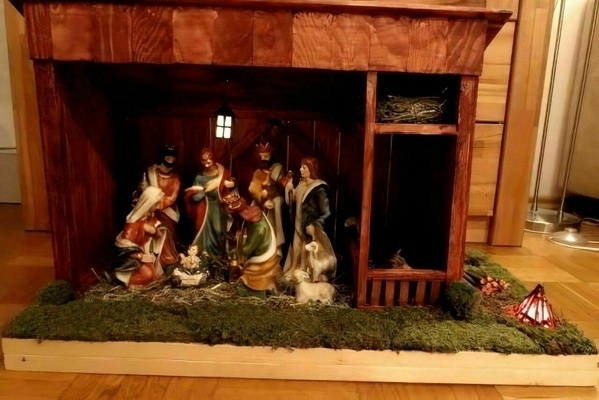 Selbstgebaute Weihnachtskrippe