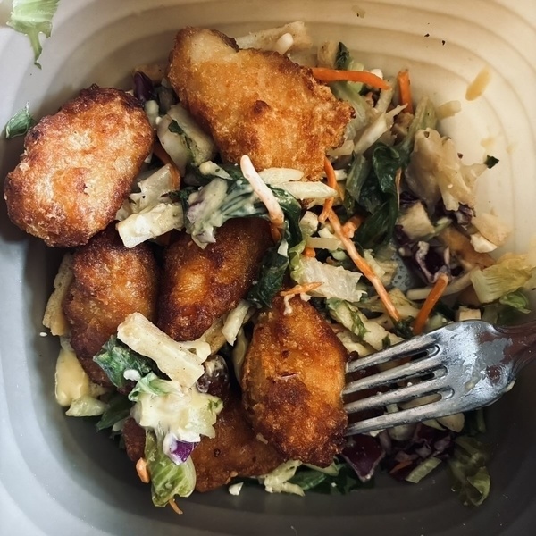 costco salad + costco korean chicken + air fryer lunch, legitness.