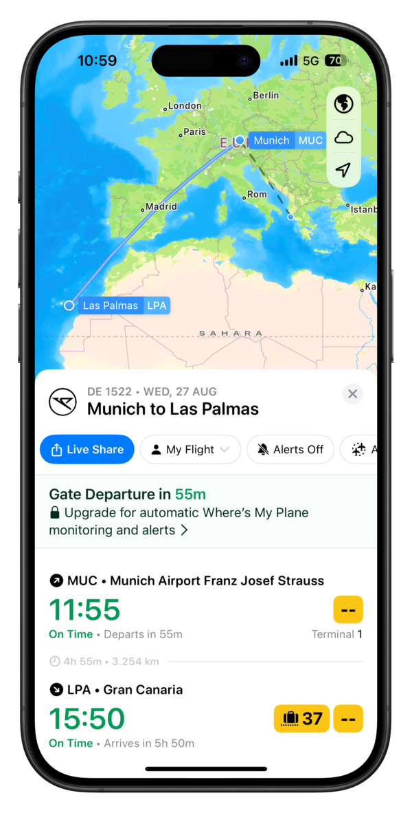 Ein iPhone zeigt eine Flugroute von München nach Las Palmas mit Abfluginformationen und einer Karte.