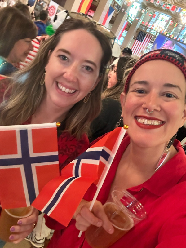 Laura came to visit and all was right in Portland (except for Norway losing)
