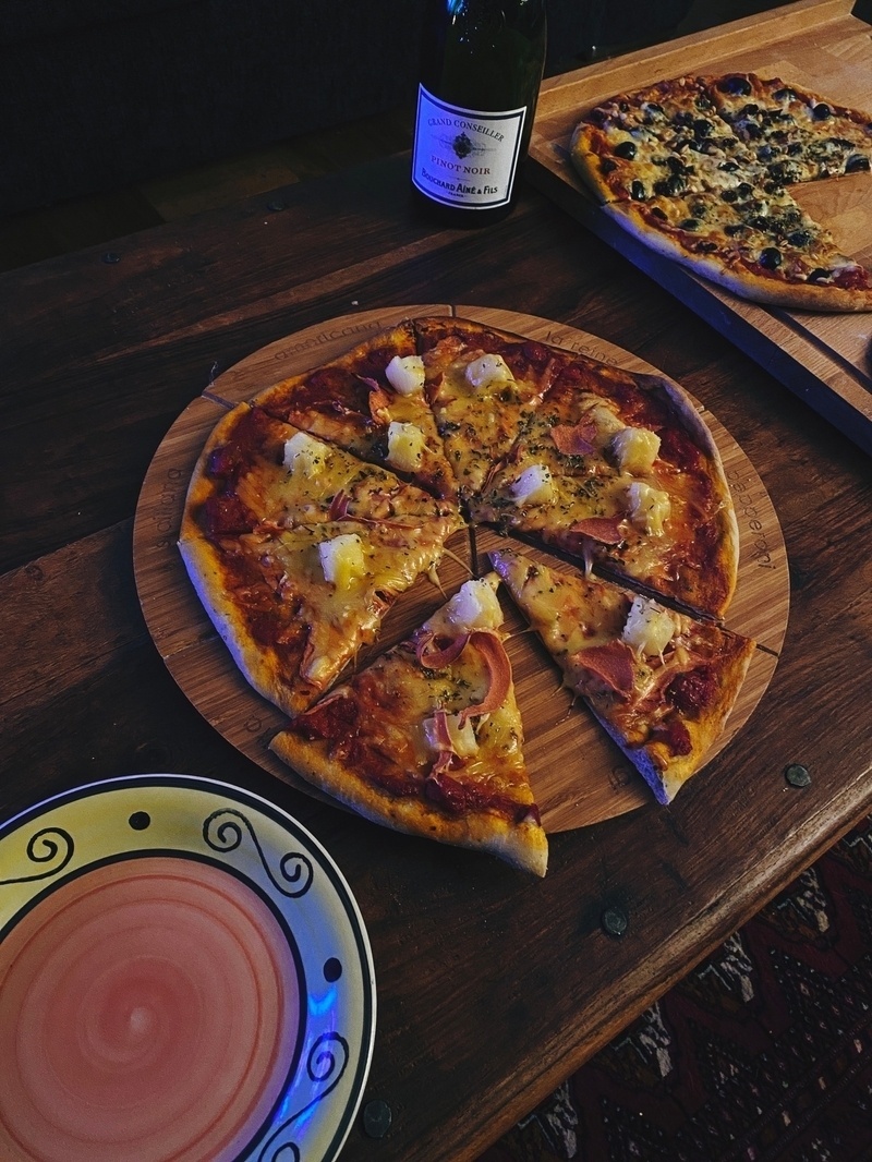 Vegan Hawaiian pozza on a table